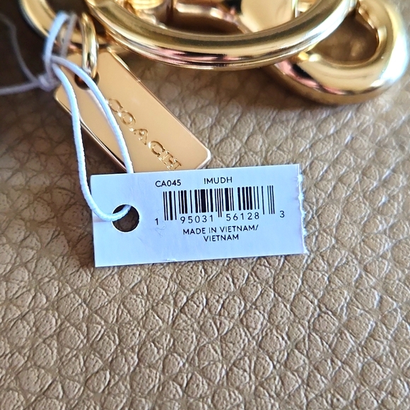 NWT Coach Pink Leather Floral Mirror Bag Charm or Key Ring 🩷🔑 - Picture 12 of 12